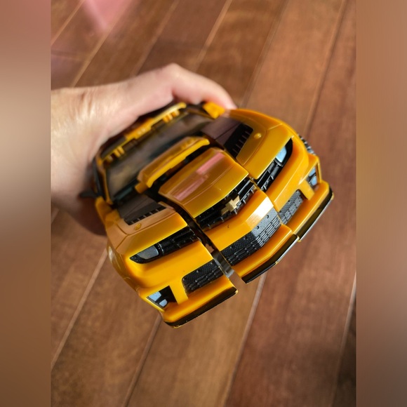 HASBORO TRANSFORMER BUMBLE BEE 900STRA YELLOW - Picture 13 of 13